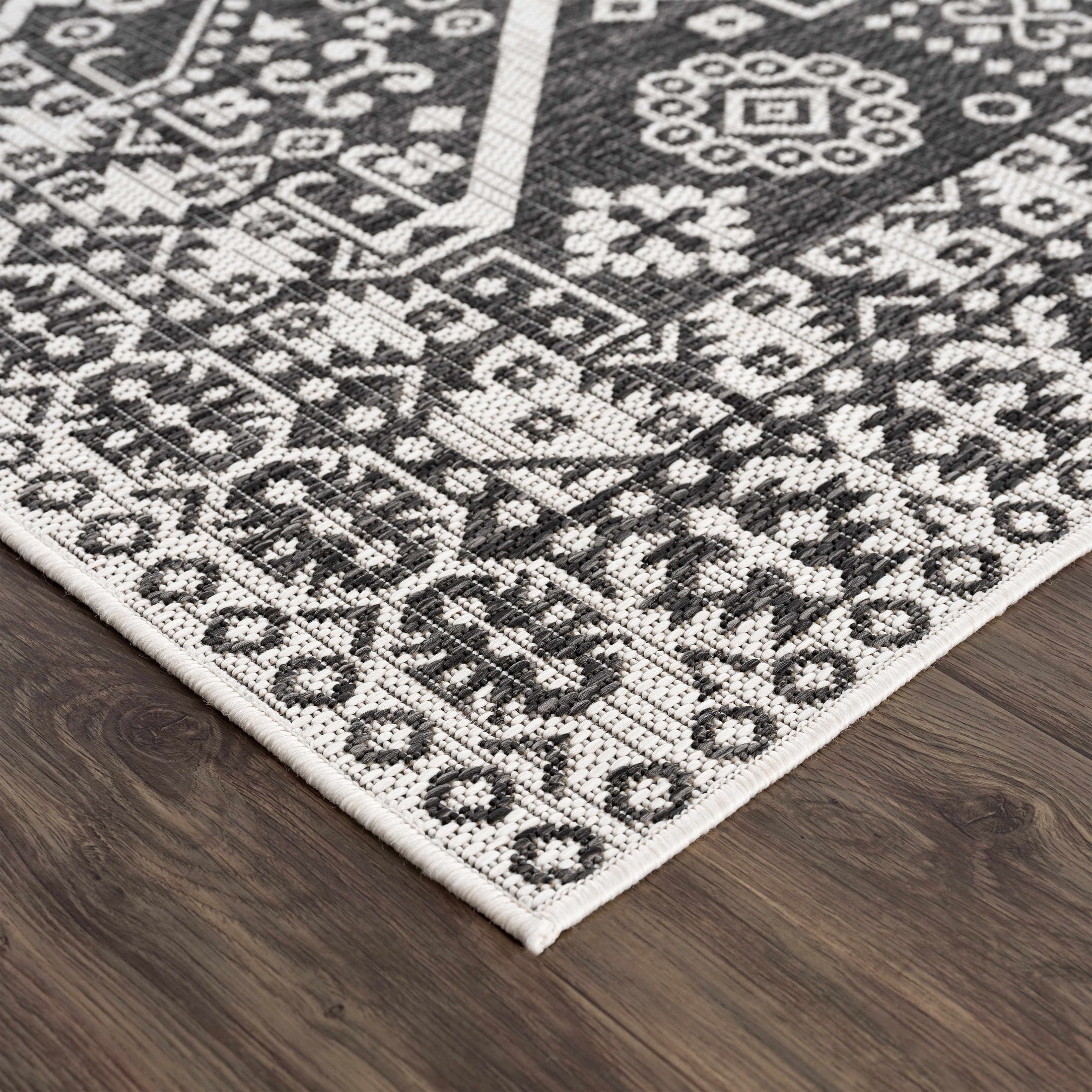 Kingscliff Black&White Outdoor Rug - Clearance