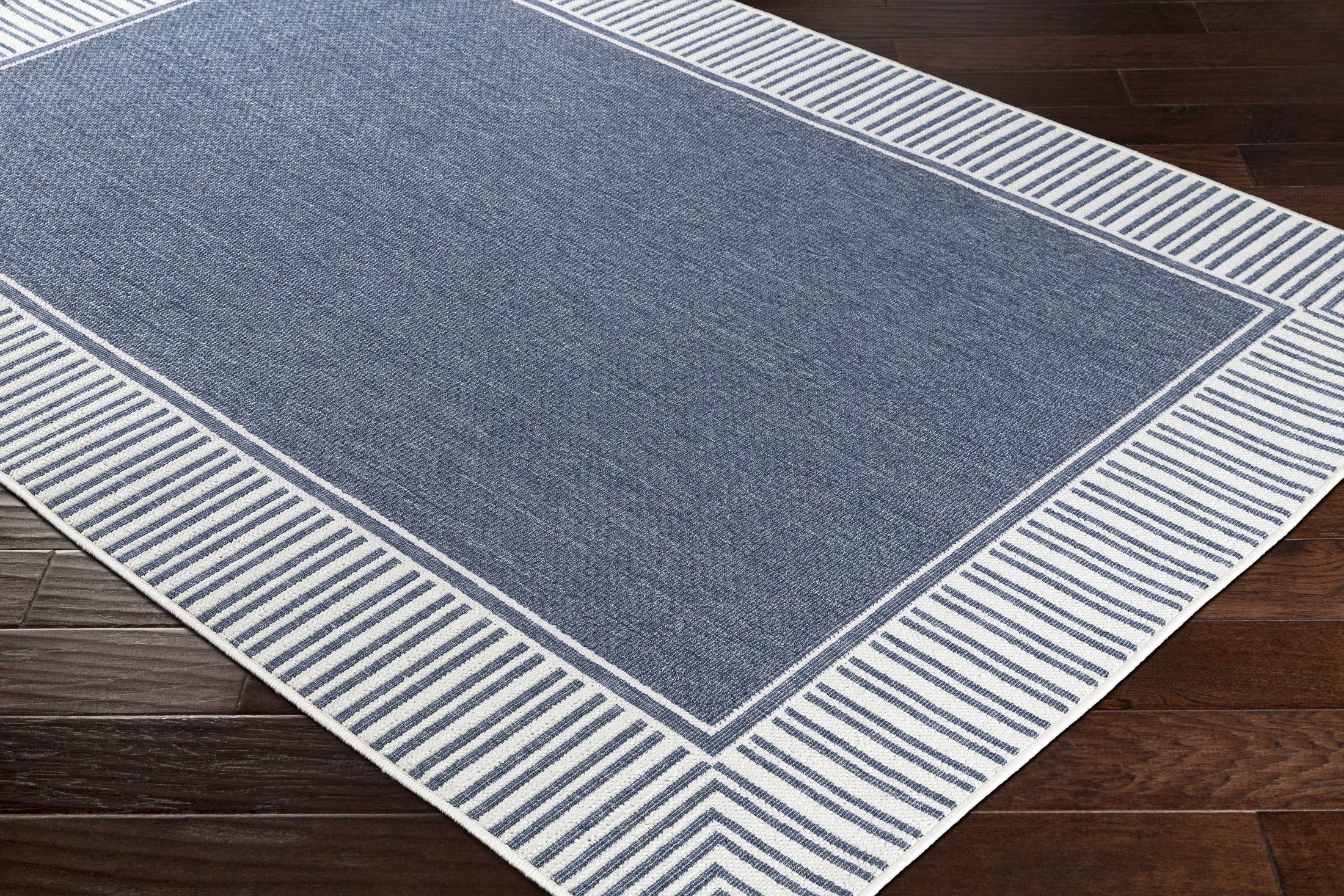 Hettick Indoor & Outdoor Rug - Clearance